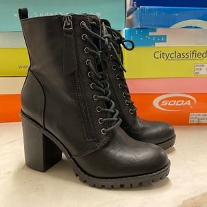 Ankle boots size 7